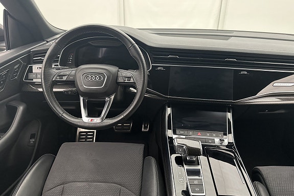 Audi Q8 14 of 30