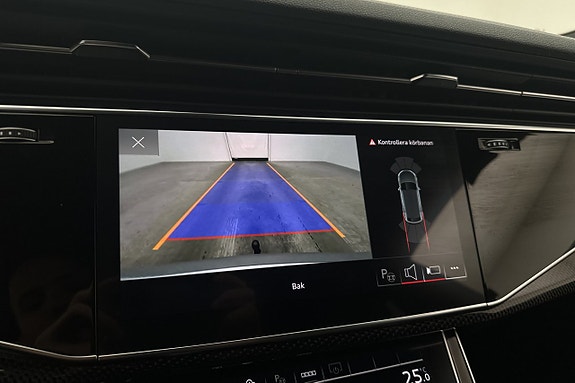 Audi Q8 25 of 30
