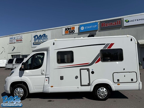 Bürstner T 569 Nexxo Van 13 of 17