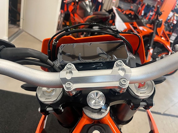 KTM 690 ENDURO R 2026 "För omgående leverans" 5 of 5