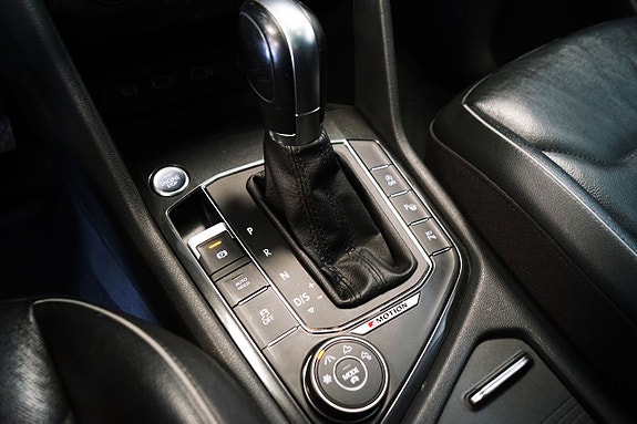 Volkswagen Tiguan Allspace 14 of 20