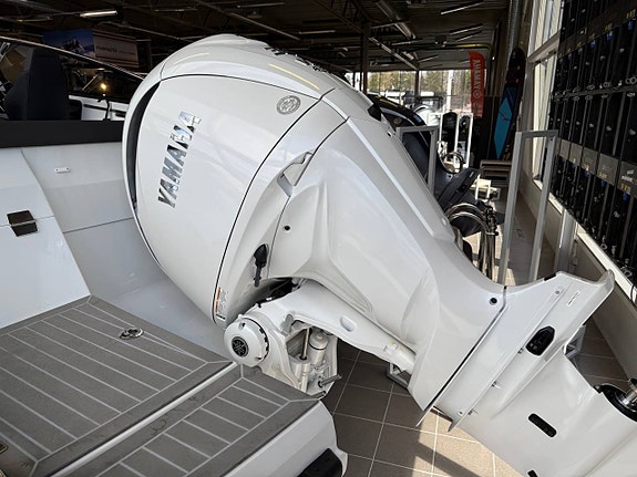 Finnmaster T8/Yamaha F300 VIT *Lagerkampanj* 2 of 9
