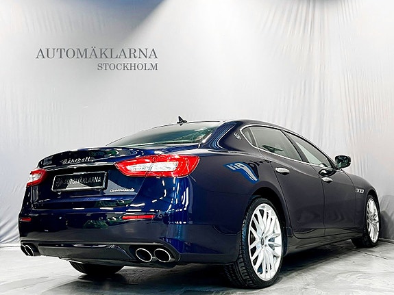 Maserati Quattroporte 23 of 25