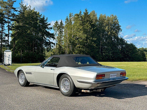 Maserati Ghibli 4 of 5