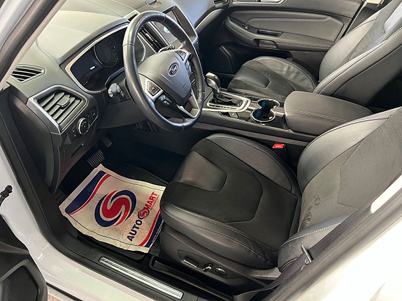 Ford S-MAX 8 of 15