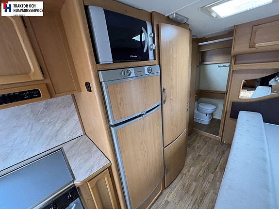 Kabe ROYAL 780 UTDL KS Dinette -05 14 of 21