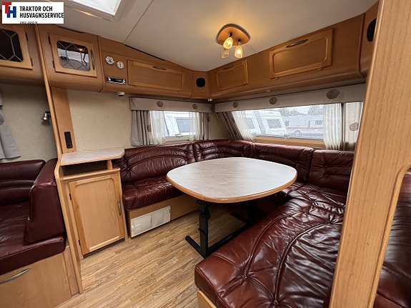 Kabe ROYAL 780 UTDL KS Dinette -05 8 of 21