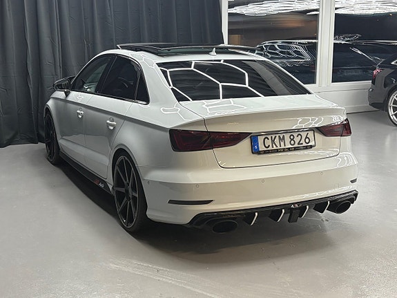 Audi S3 3 of 5