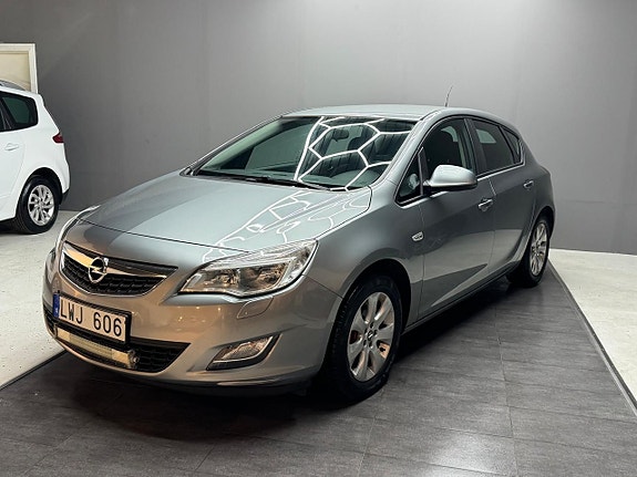 Opel Astra 3 of 5