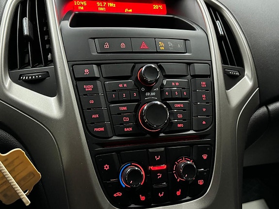 Opel Astra 13 of 16