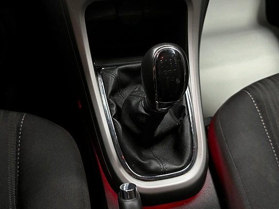 Opel Astra 14 of 16