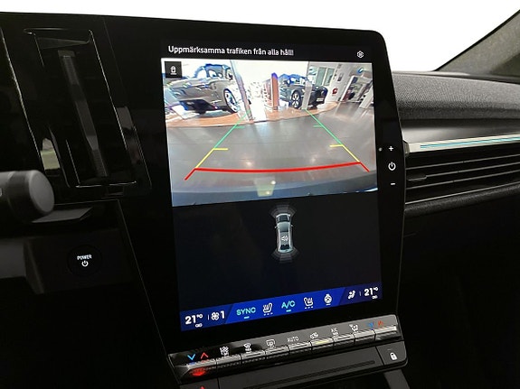 Renault Scenic E-Tech 19 of 23