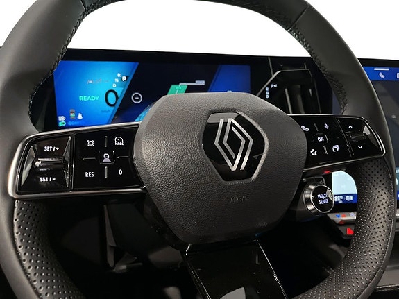 Renault Scenic E-Tech 11 of 23