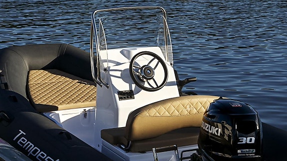 Capelli Tempest 430 SWE med Suzuki DF30 4 of 6