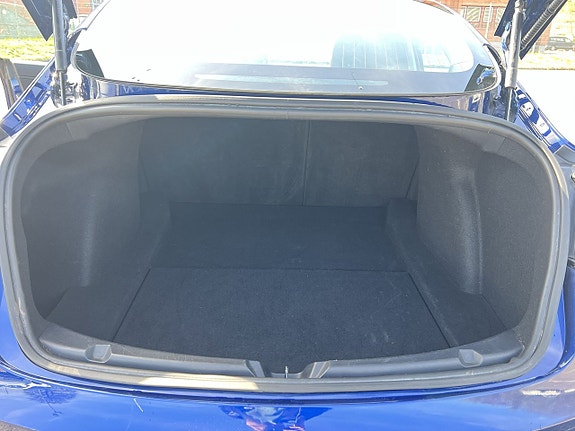 Tesla Model 3 12 of 16