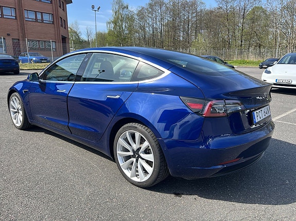 Tesla Model 3 5 of 16