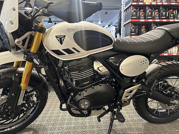 Triumph SCRAMBLER 400 XC *TICKET TO RIDE 4.000KR* 17 of 25