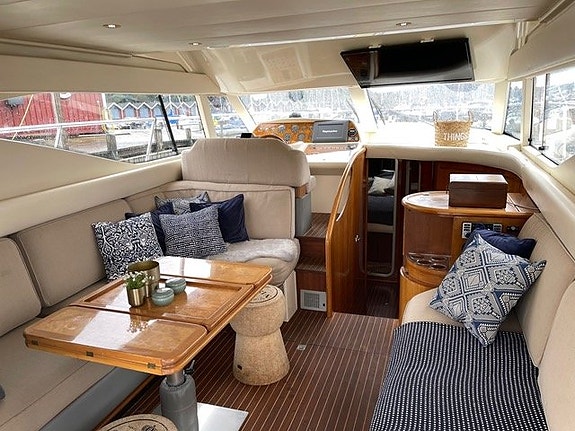 Azimut 40 Flybridge 6 of 10