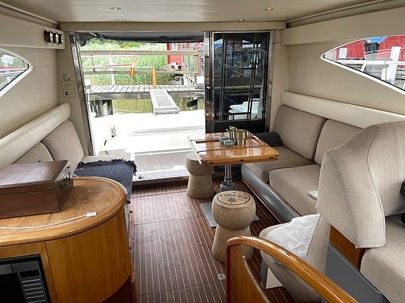 Azimut 40 Flybridge 5 of 5