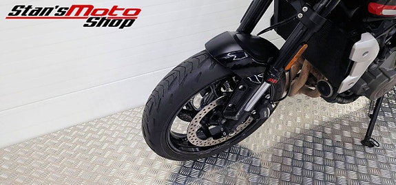 Triumph Trident 660 ABS 9 of 15