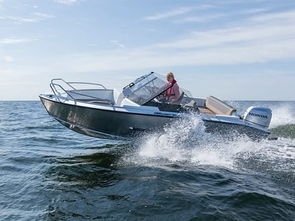 Silver Hawk BR & Honda 100 hk 4-takt - Comfort paket -2025