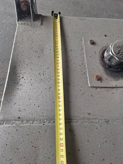 Hydraulik  OljeaTank / Verktygslåda 8 of 10