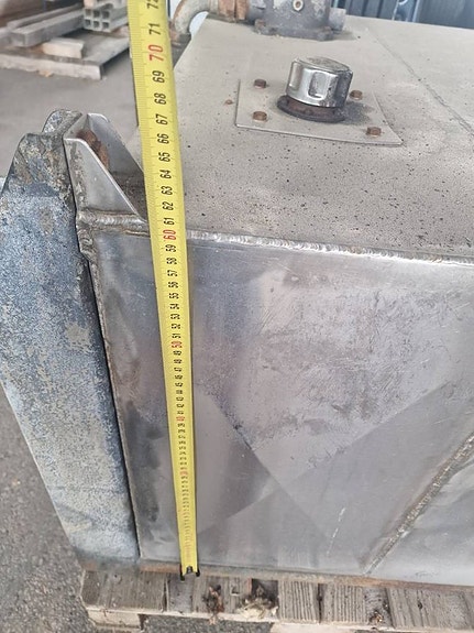 Hydraulik  OljeaTank / Verktygslåda 10 of 10