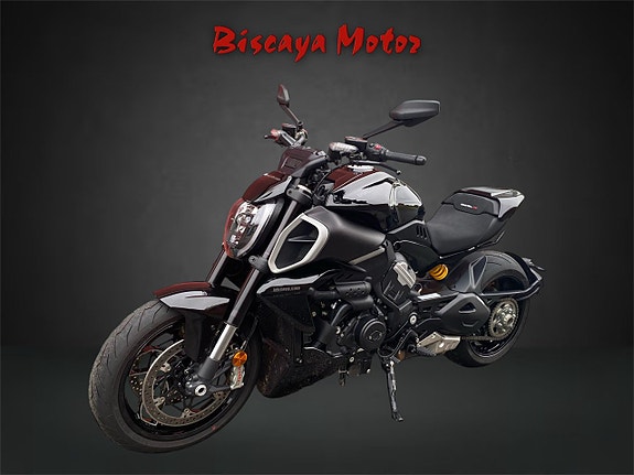 Ducati Diavel V4 3 of 5