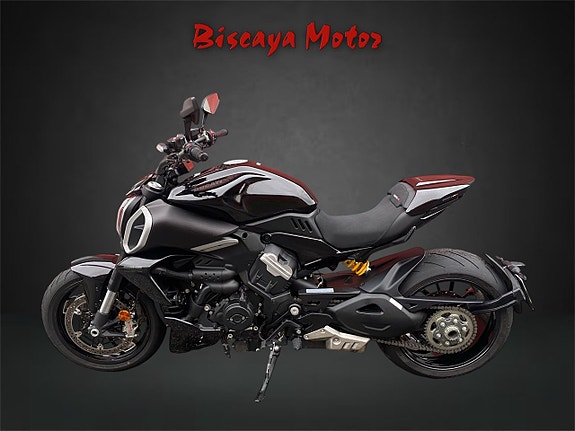 Ducati Diavel V4 4 of 5