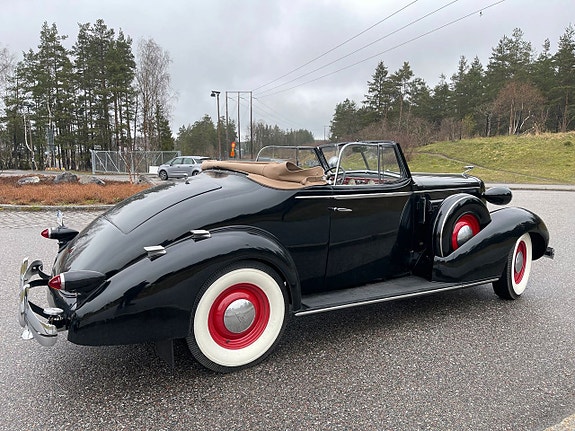 Cadillac LaSalle 7 of 19