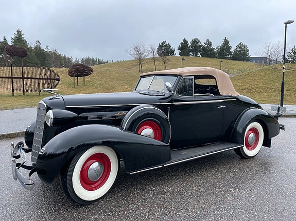 Cadillac LaSalle 3 of 5