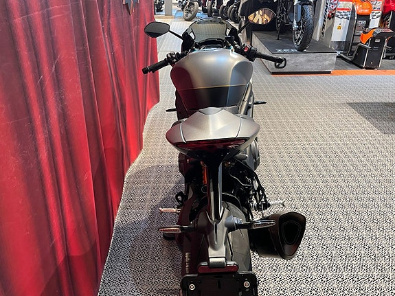 Triumph SPEED TRIPLE 1200 RR  *Lagerfinal – utvalda MC till kampanjpris* 13 of 30