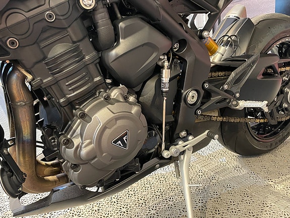 Triumph SPEED TRIPLE 1200 RR  *Lagerfinal – utvalda MC till kampanjpris* 29 of 30