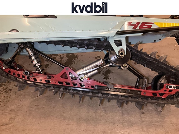 Ski-Doo E-TEC Turbo R 146" 15 of 16