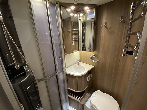 Kabe Travel Master I 810 LGB 14 of 17