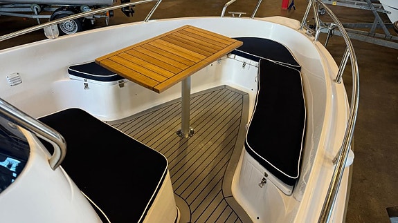 Uttern S64 -05 / Mercruiser 4,3 MPI -23  UNIK BÅT 5 of 5
