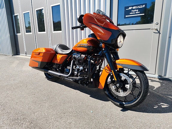 Harley-Davidson Street Glide Milwaukee-Eight 114 Steg II 21 of 23