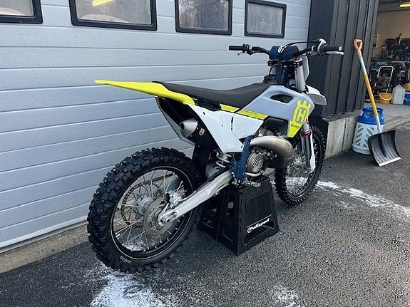 Husqvarna TC 250 -23 3 of 3