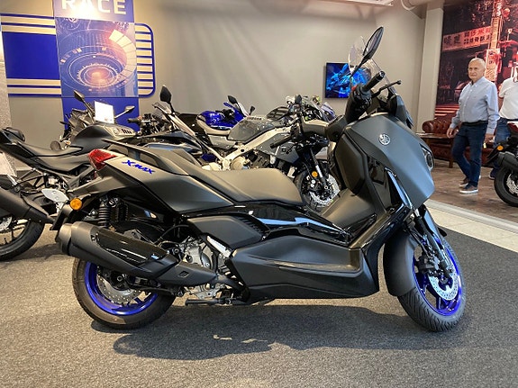 Yamaha XMAX 300 ABS,  spara 9.000kr