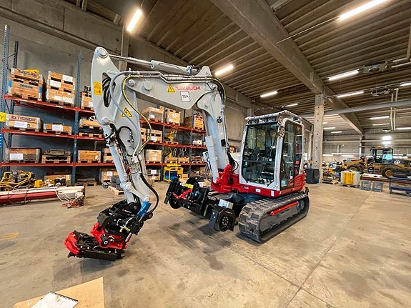 Takeuchi TB290-2 2Pc Rail