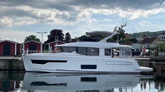 Nimbus 495 Flybridge DEMO "READY TO CRUISE"