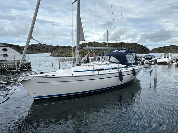 Bavaria 37 C — Vedi foto 1