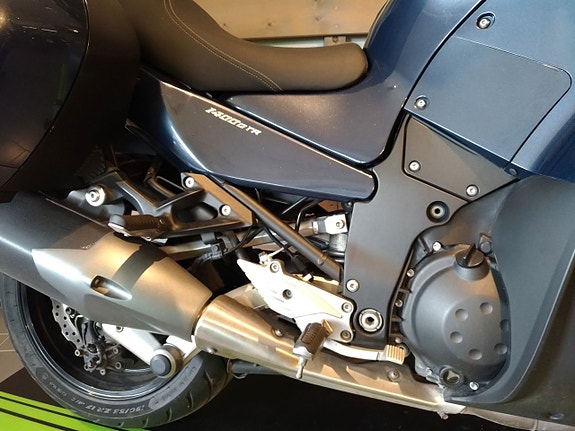 Kawasaki 1400GTR 1.4 6 of 11
