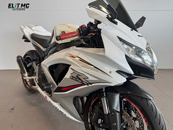 Suzuki Cycles GSX-R750 | Nyservad 2 of 5