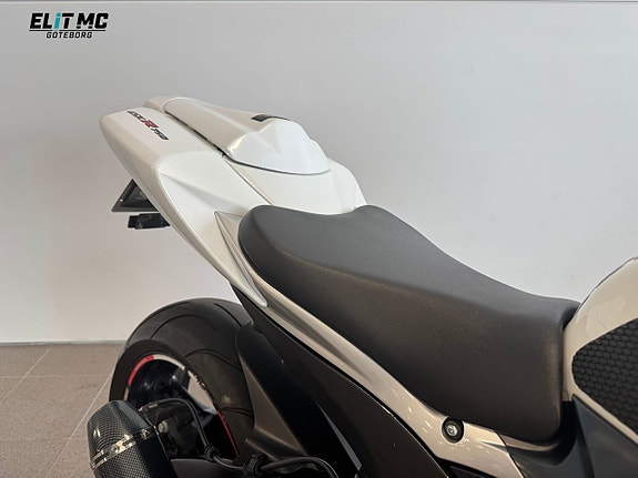 Suzuki Cycles GSX-R750 | Nyservad 3 of 5