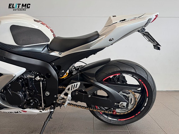 Suzuki Cycles GSX-R750 | Nyservad 13 of 19