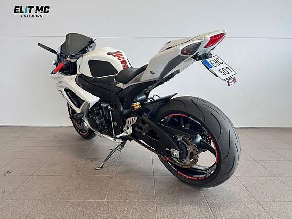 Suzuki Cycles GSX-R750 | Nyservad 9 of 19