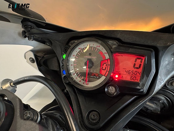 Suzuki Cycles GSX-R750 | Nyservad 19 of 19