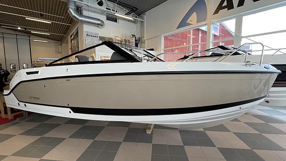 Uttern D65 | Mercury F200-V6