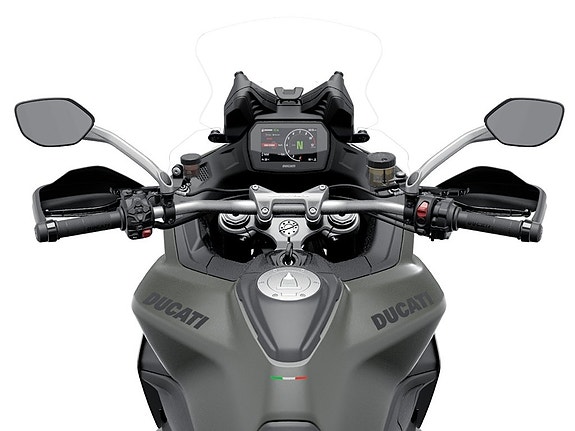 Ducati Multistrada V2 S Travel 15 of 16